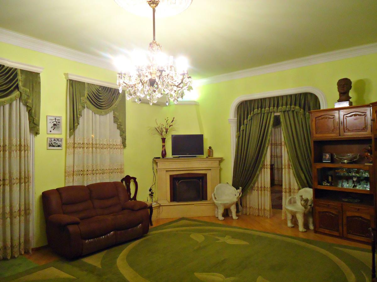 Bed and Breakfast Albatros Тбілісі Екстер'єр фото