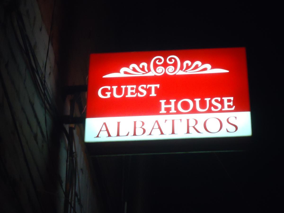 Bed and Breakfast Albatros Тбілісі Екстер'єр фото